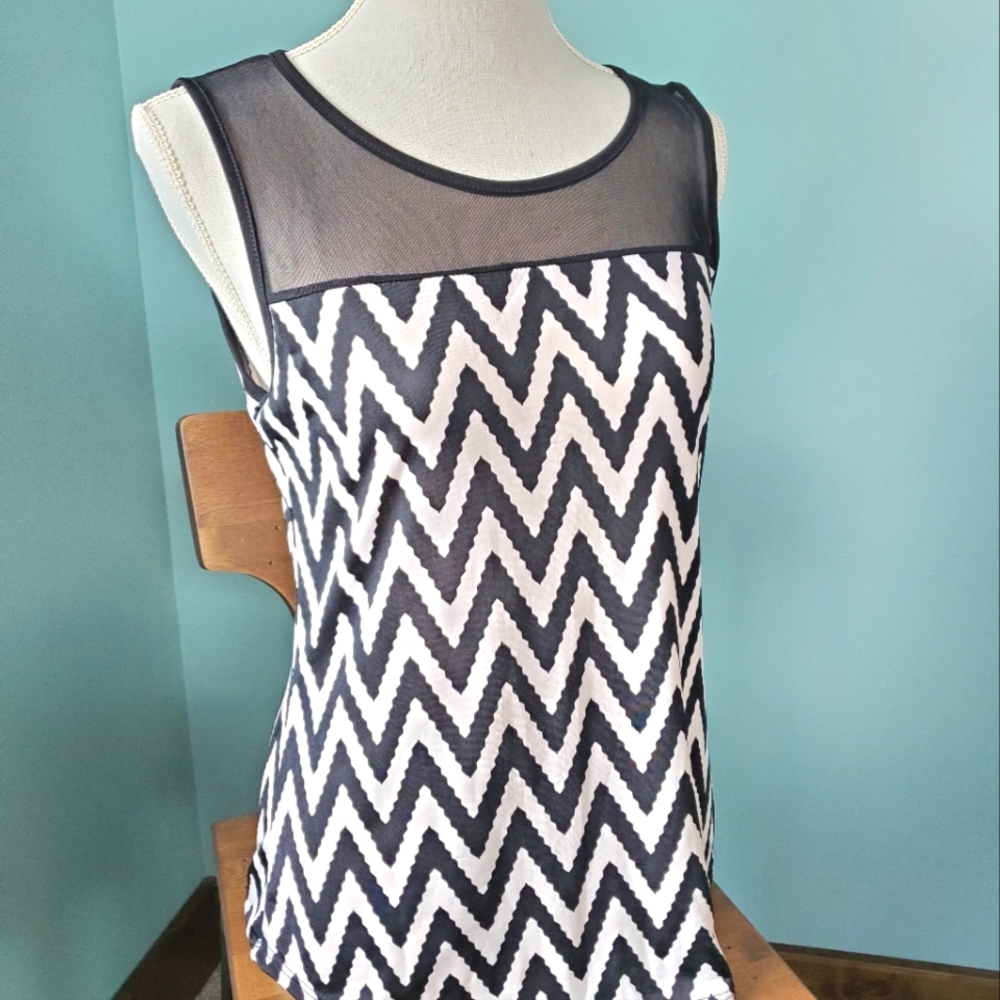 Chevron Tank Top Blu Planet L